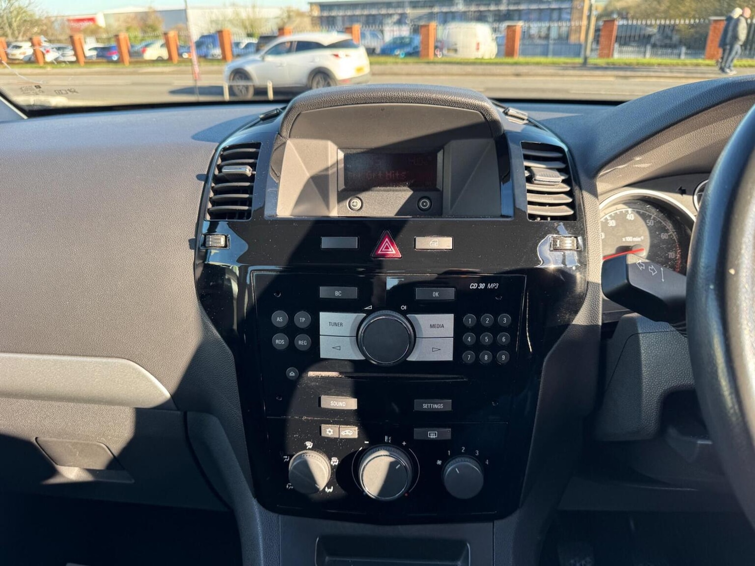 Used Vauxhall Zafira 2013 for sale - 76662693: Photo 39