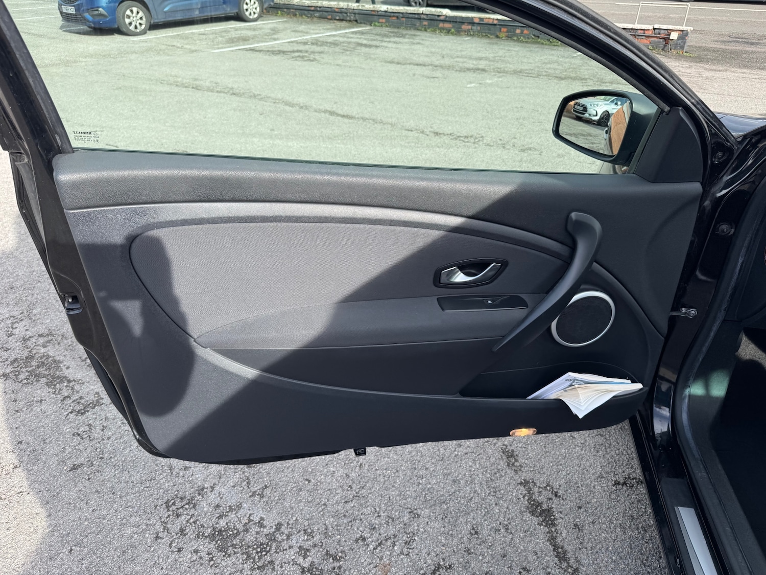 Used Renault Megane 2011 for sale - 77653635: Photo 22