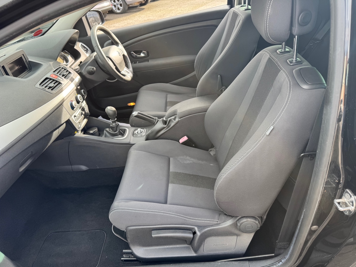 Used Renault Megane 2011 for sale - 77653635: Photo 23