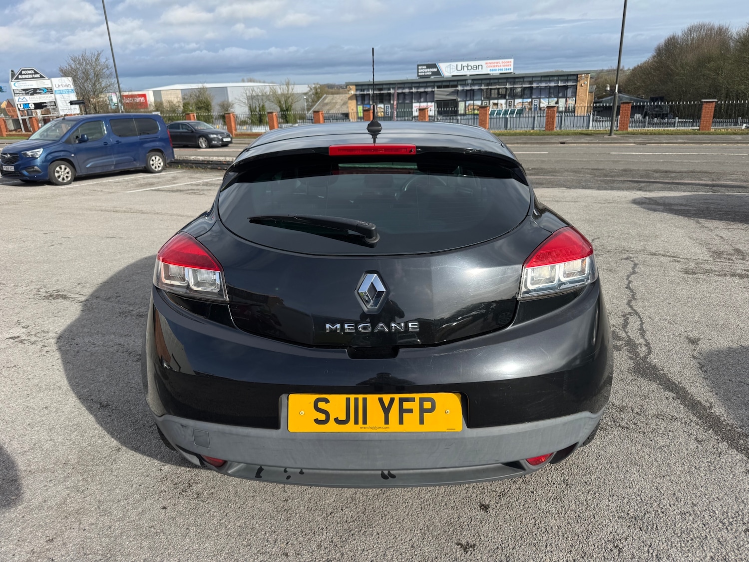 Used Renault Megane 2011 for sale - 77653635: Photo 4