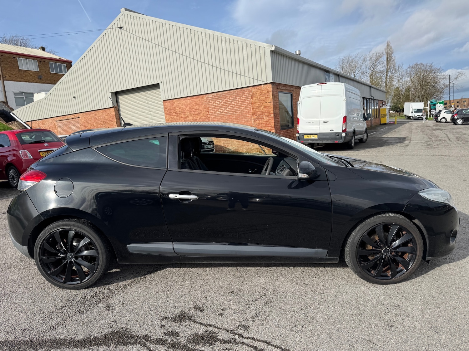 Used Renault Megane 2011 for sale - 77653635: Photo 6