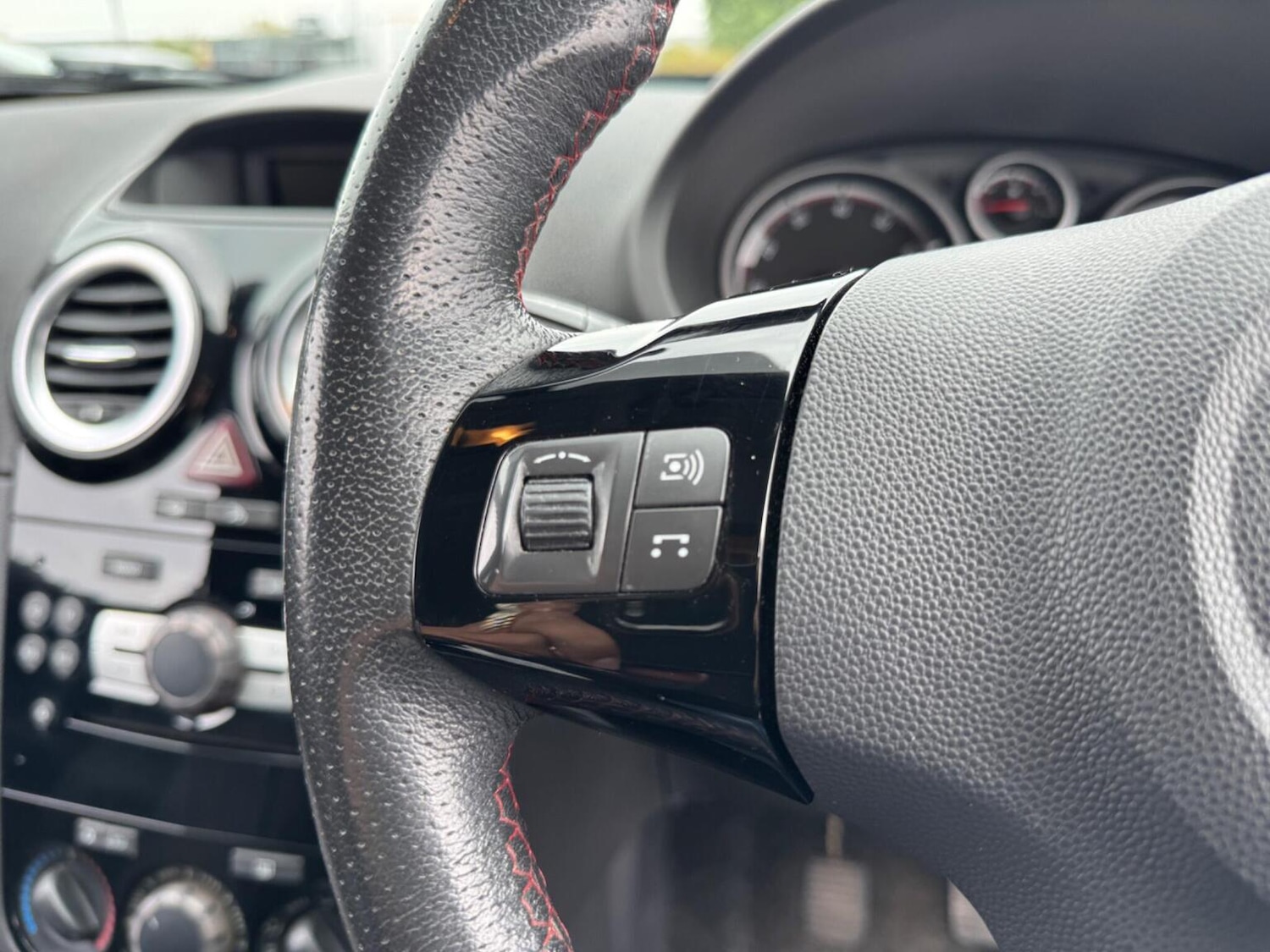 Used Vauxhall Corsa 2014 for sale - 76576955: Photo 36