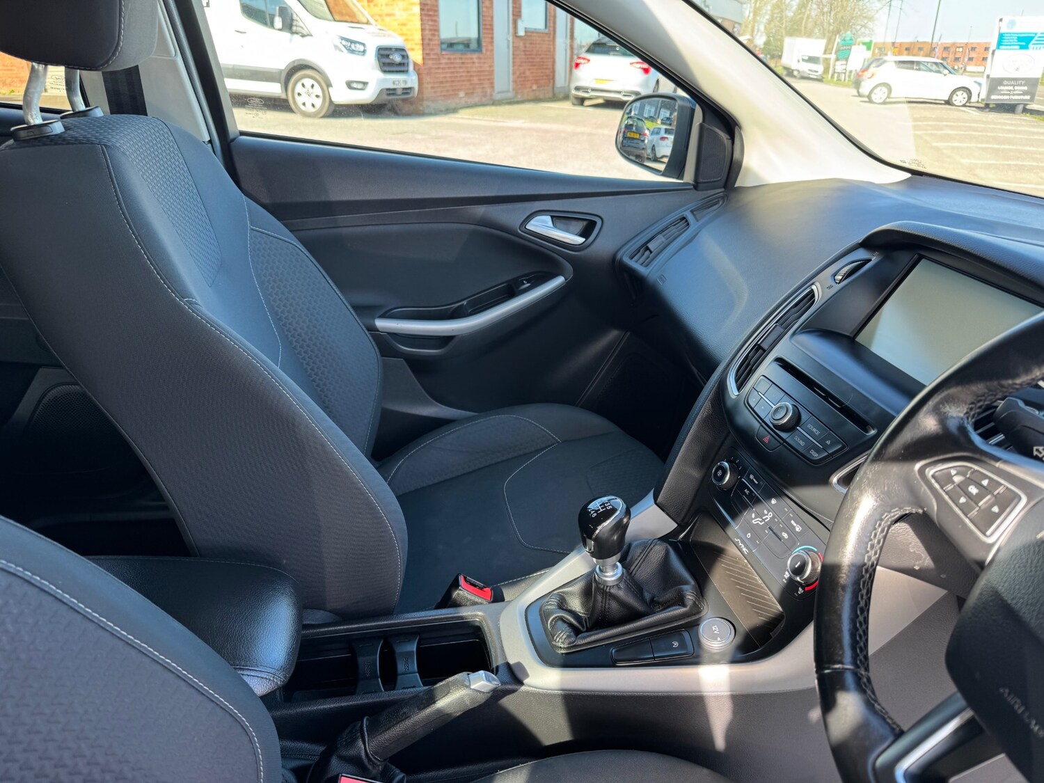 Used Ford Focus 2015 for sale - 77916917: Photo 10