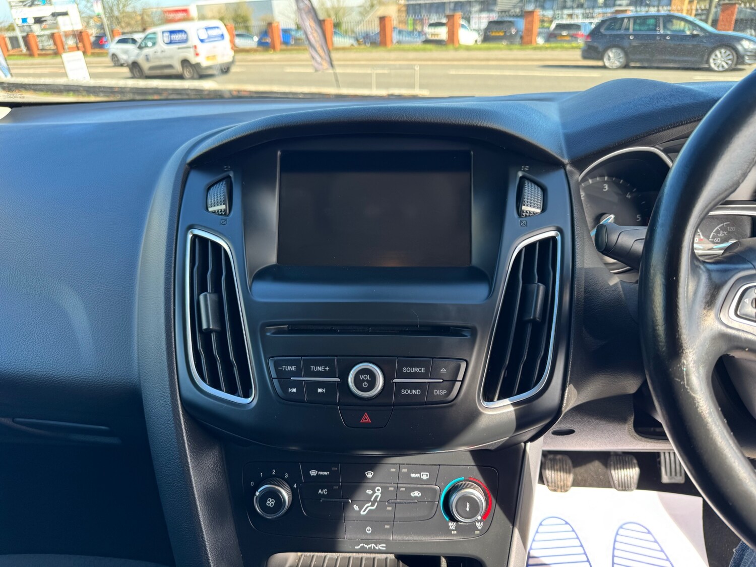 Used Ford Focus 2015 for sale - 77916917: Photo 17