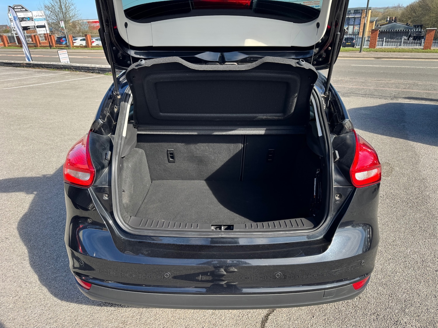 Used Ford Focus 2015 for sale - 77916917: Photo 5