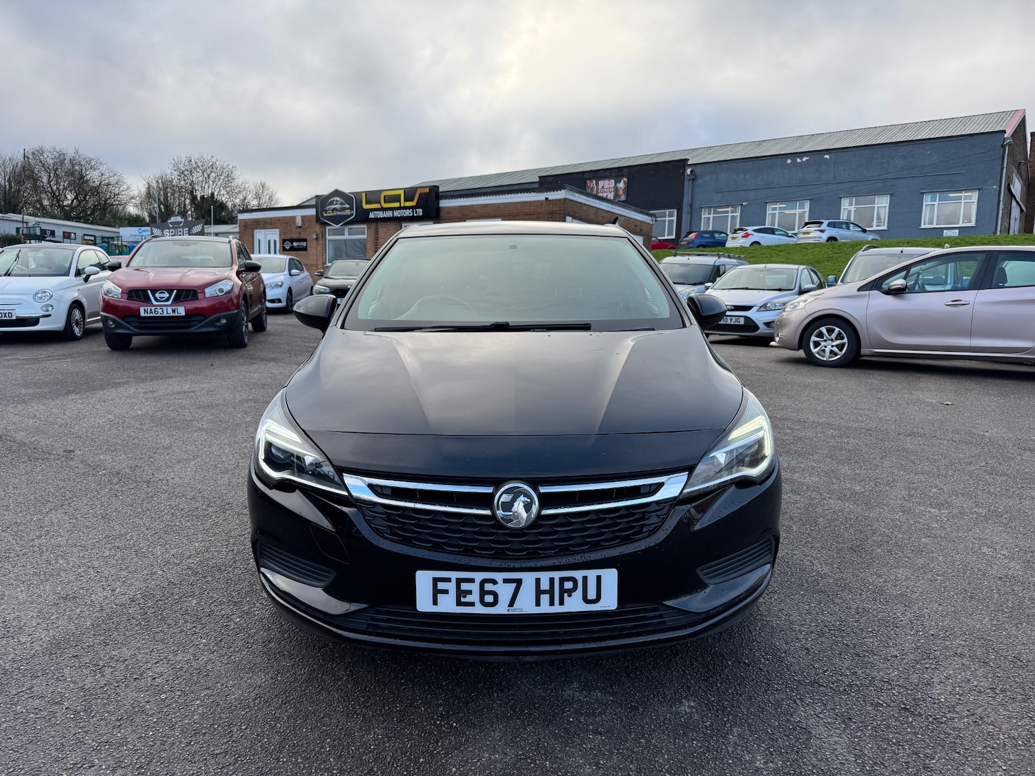 Used Vauxhall Astra 2017 for sale - 77107903: Photo 3