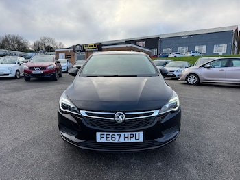 Used Vauxhall Astra 2017 for sale - 77107903: Photo