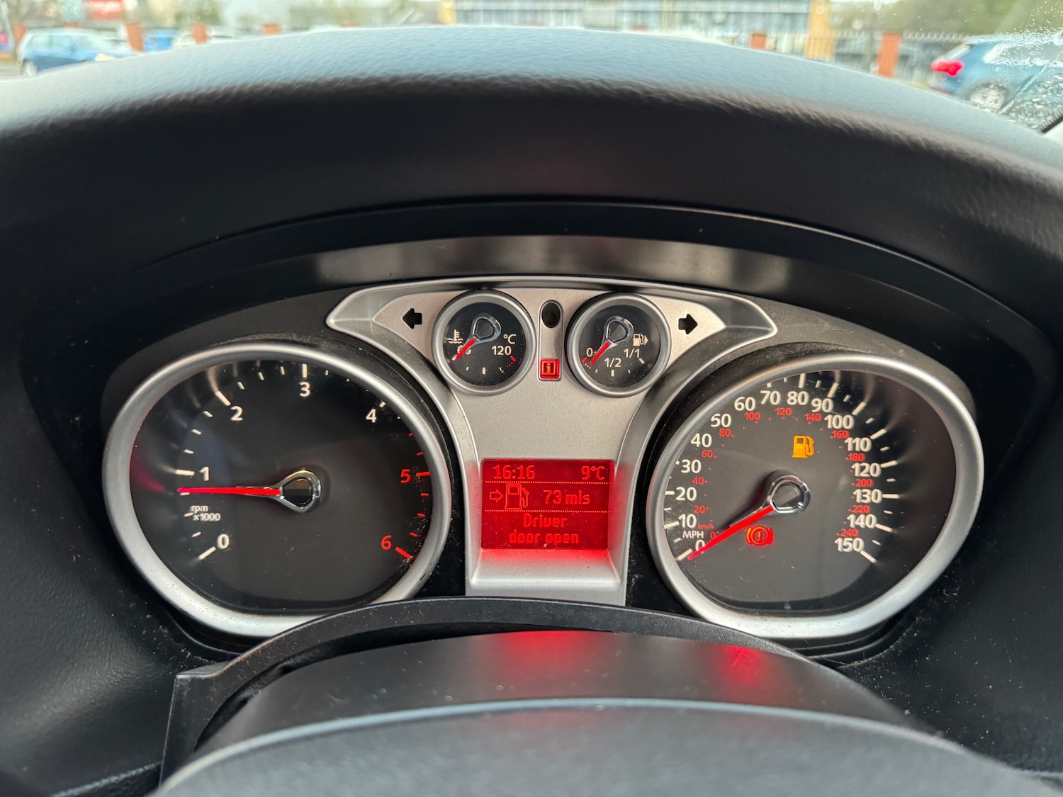 Used Ford Focus 2010 for sale - 77482350: Photo 12