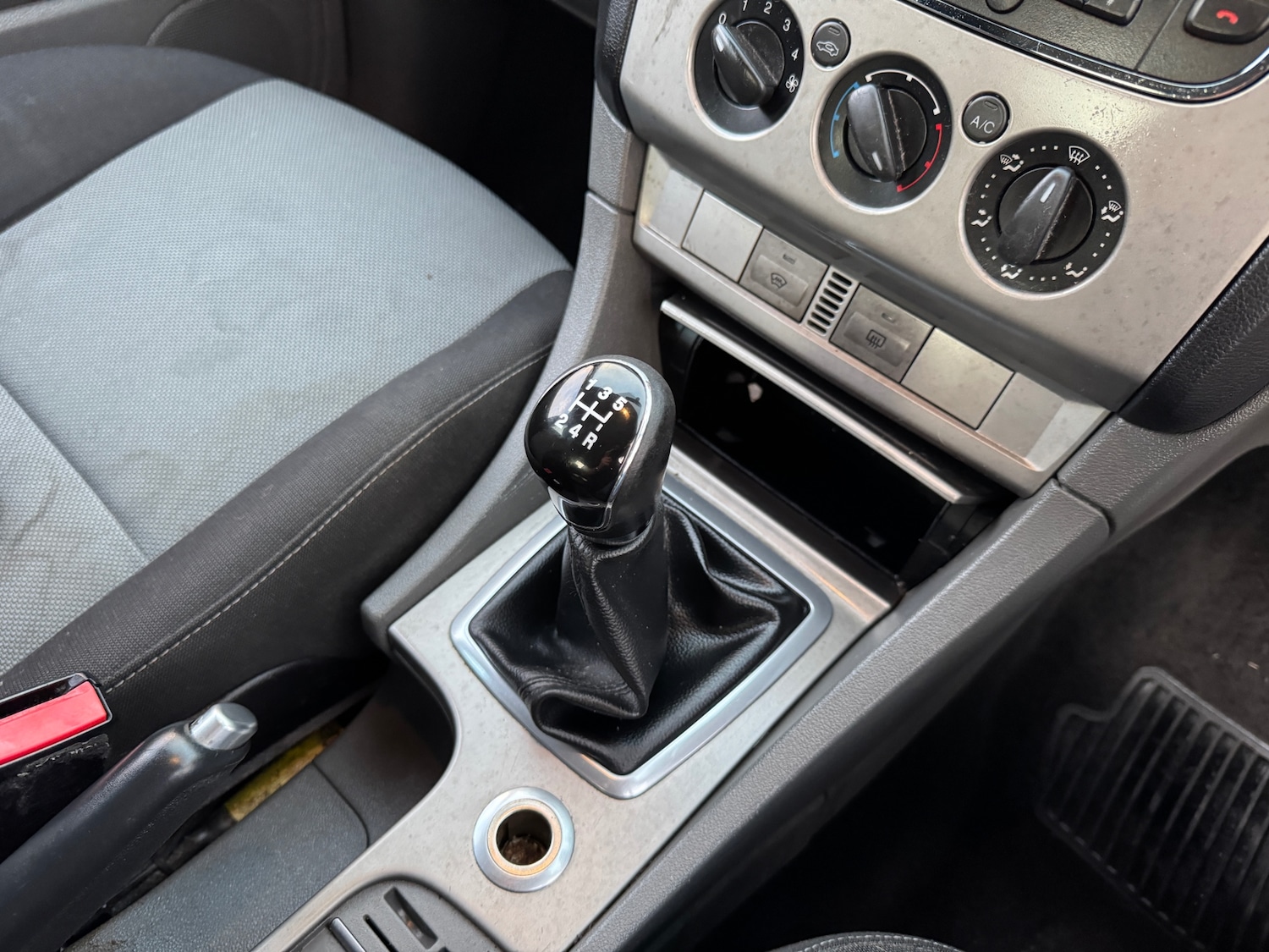 Used Ford Focus 2010 for sale - 77482350: Photo 15