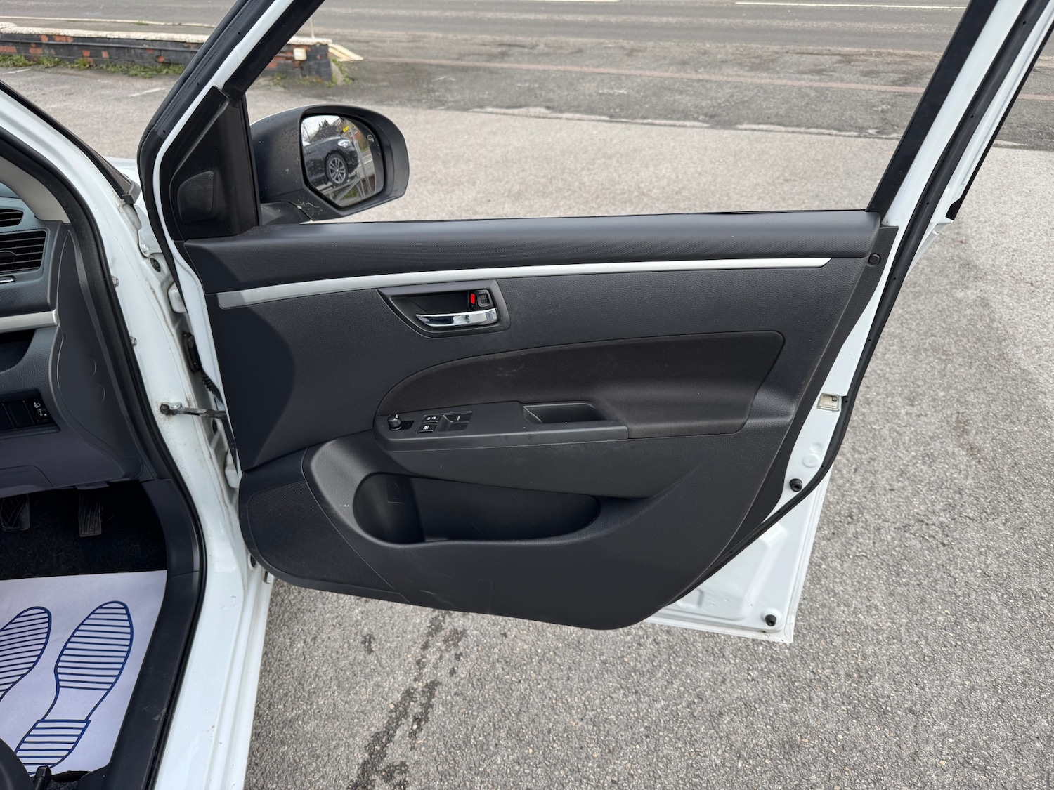 Used Suzuki Swift 2013 for sale - 77053739: Photo 26