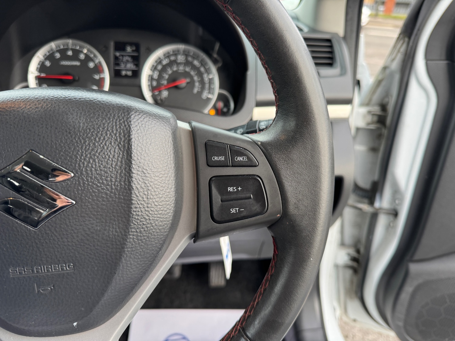 Used Suzuki Swift 2013 for sale - 77053739: Photo 33