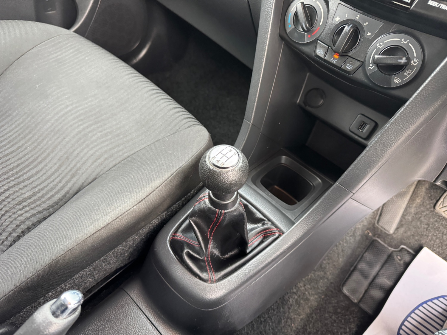 Used Suzuki Swift 2013 for sale - 77053739: Photo 38