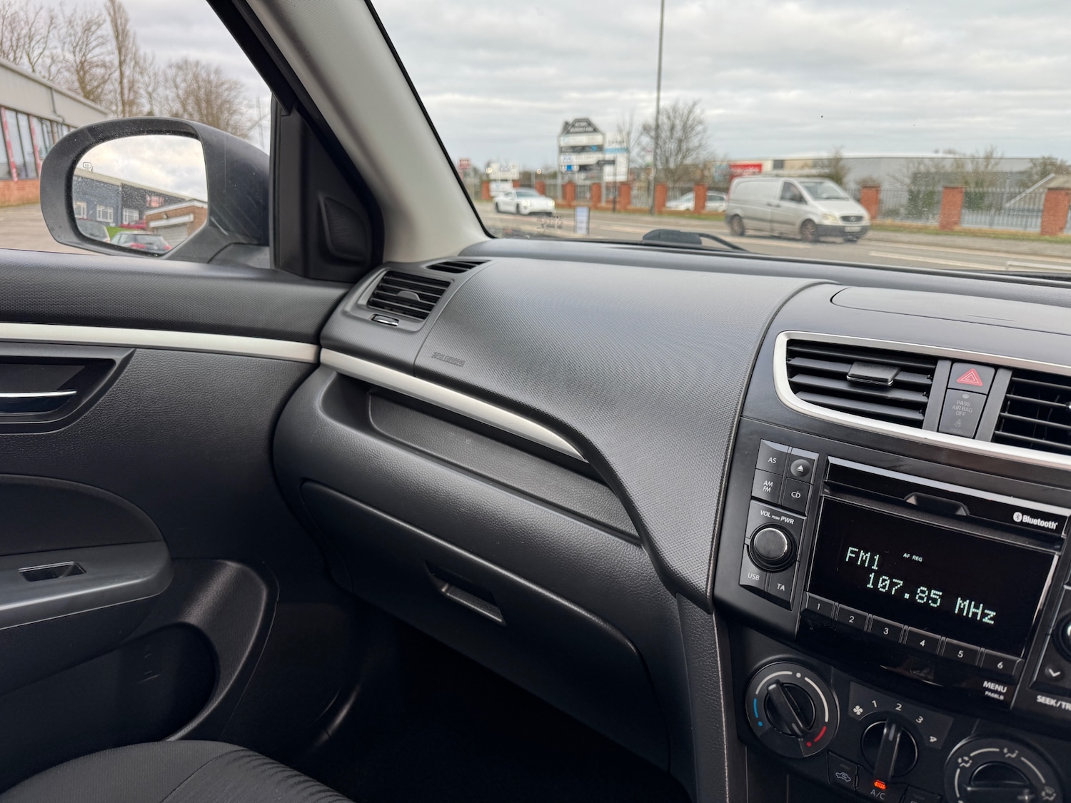 Used Suzuki Swift 2013 for sale - 77053739: Photo 39