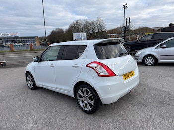 Used Suzuki Swift 2013 for sale - 77053739: Photo