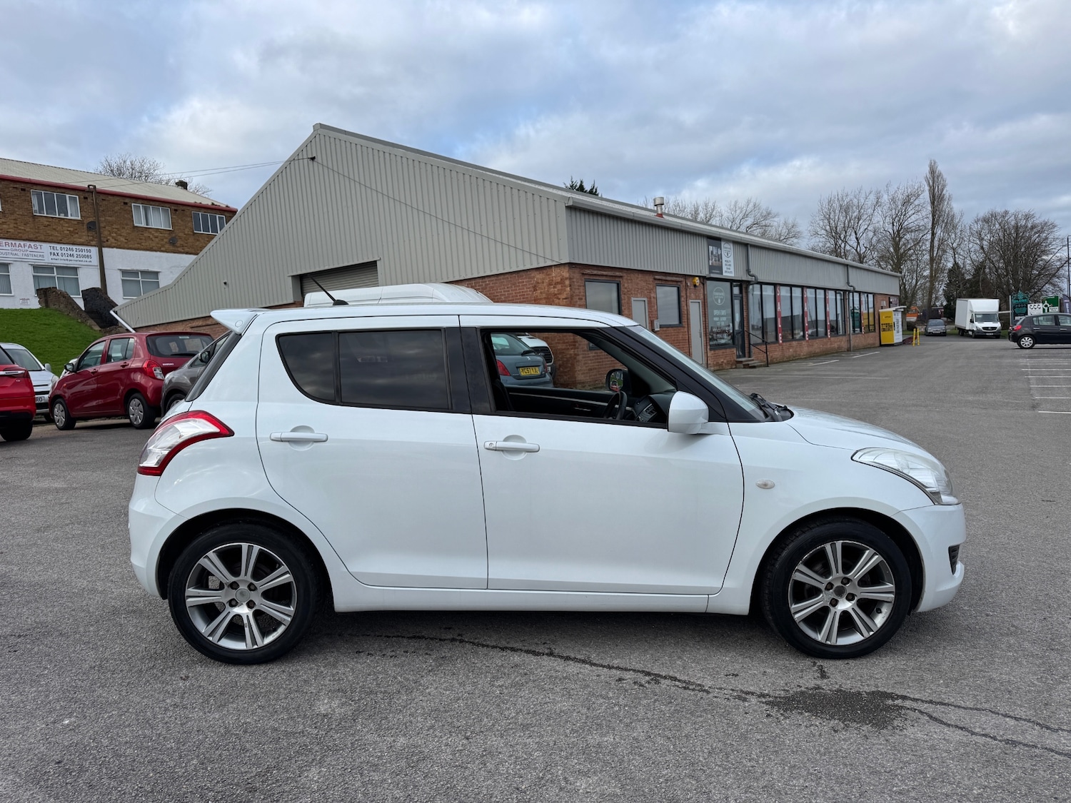 Used Suzuki Swift 2013 for sale - 77053739: Photo 7