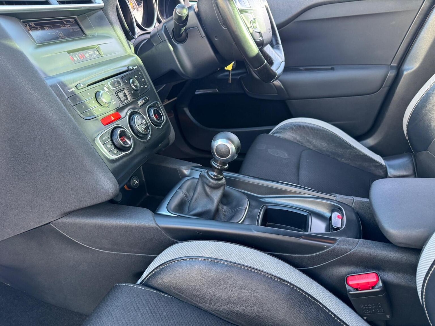 Used Citroen DS4 2012 for sale - 76896921: Photo 38