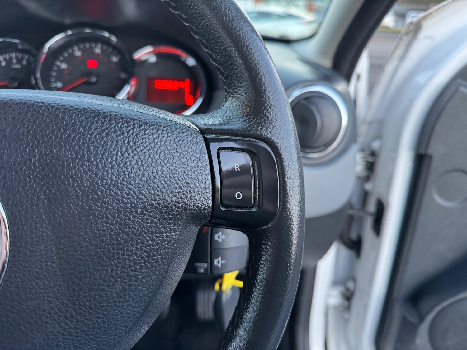 Used Dacia Duster 2014 for sale - 77107898: Photo 29