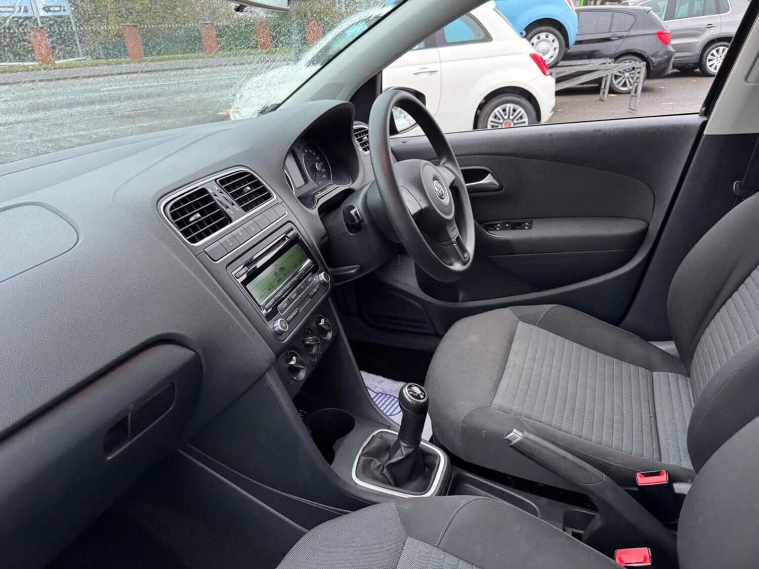 Used Volkswagen Polo 2011 for sale - 76576855: Photo 12