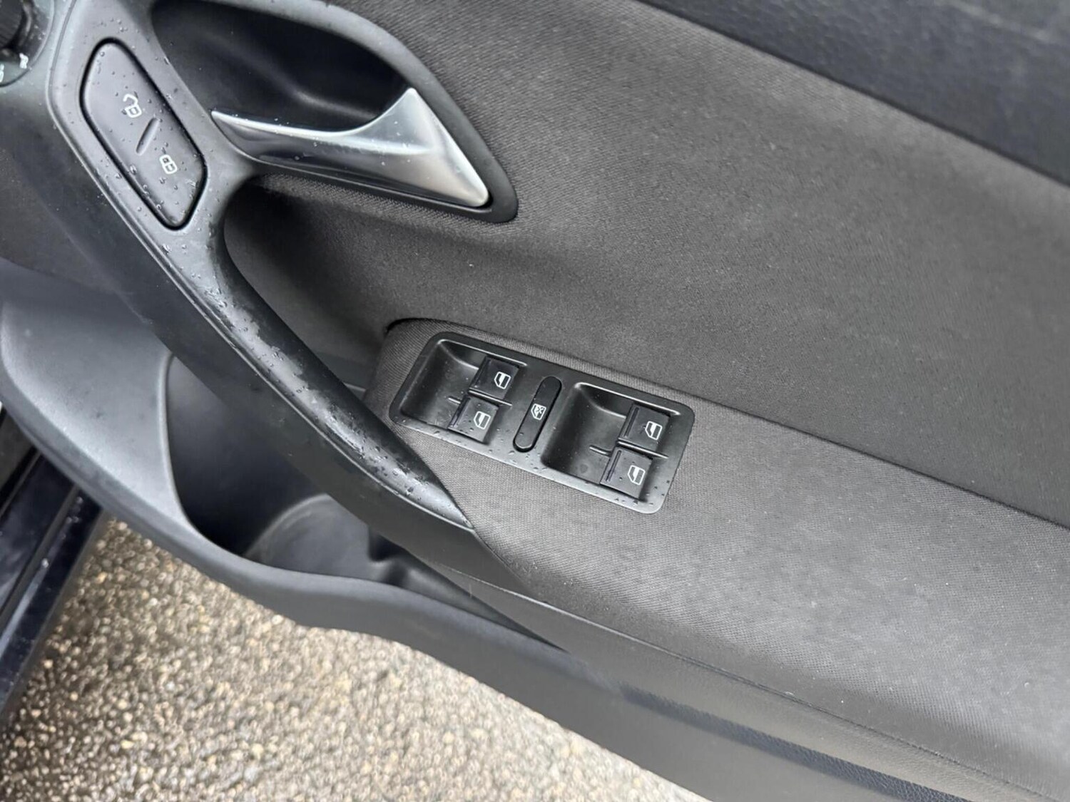 Used Volkswagen Polo 2011 for sale - 76576855: Photo 22