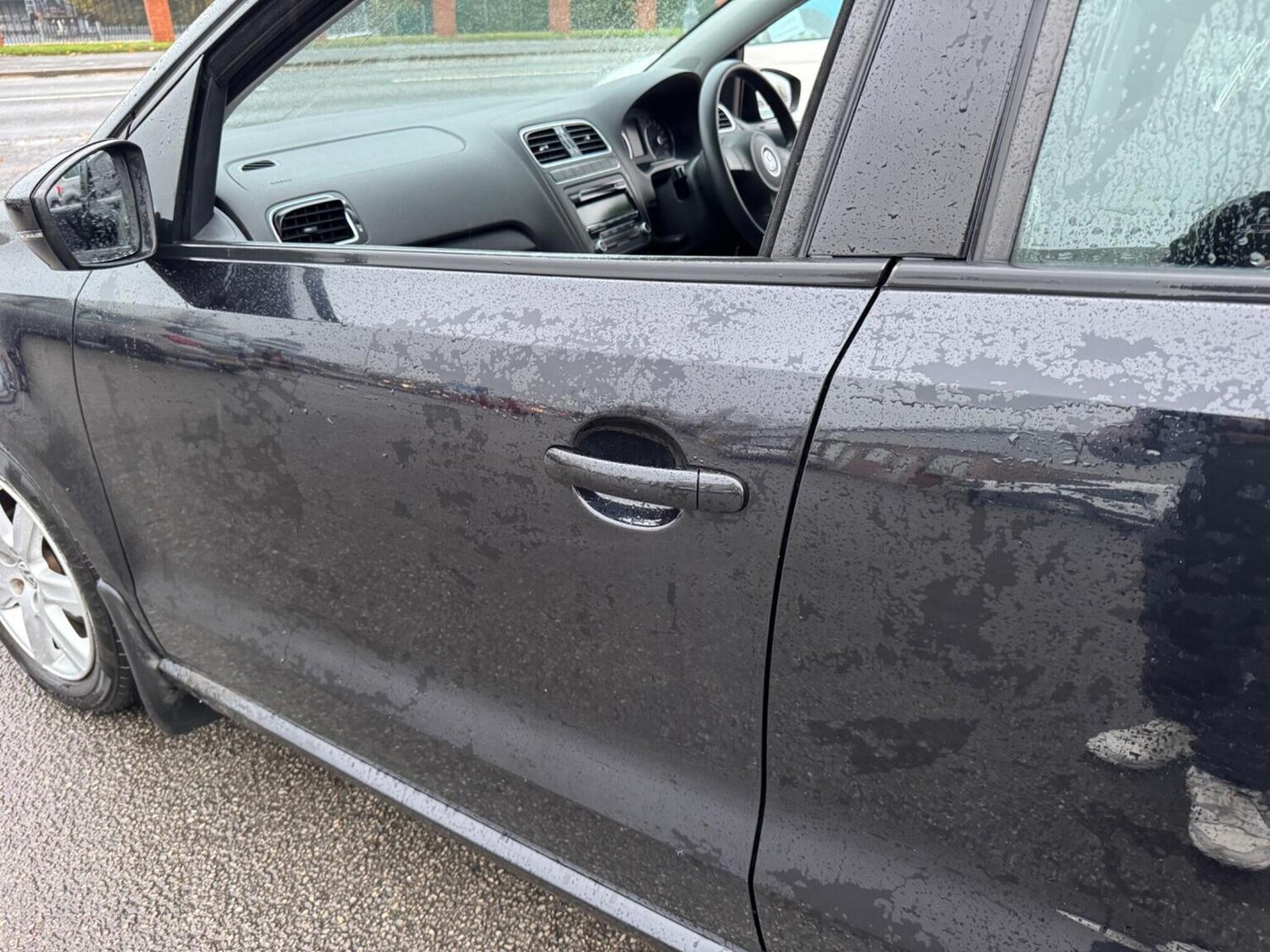 Used Volkswagen Polo 2011 for sale - 76576855: Photo 42