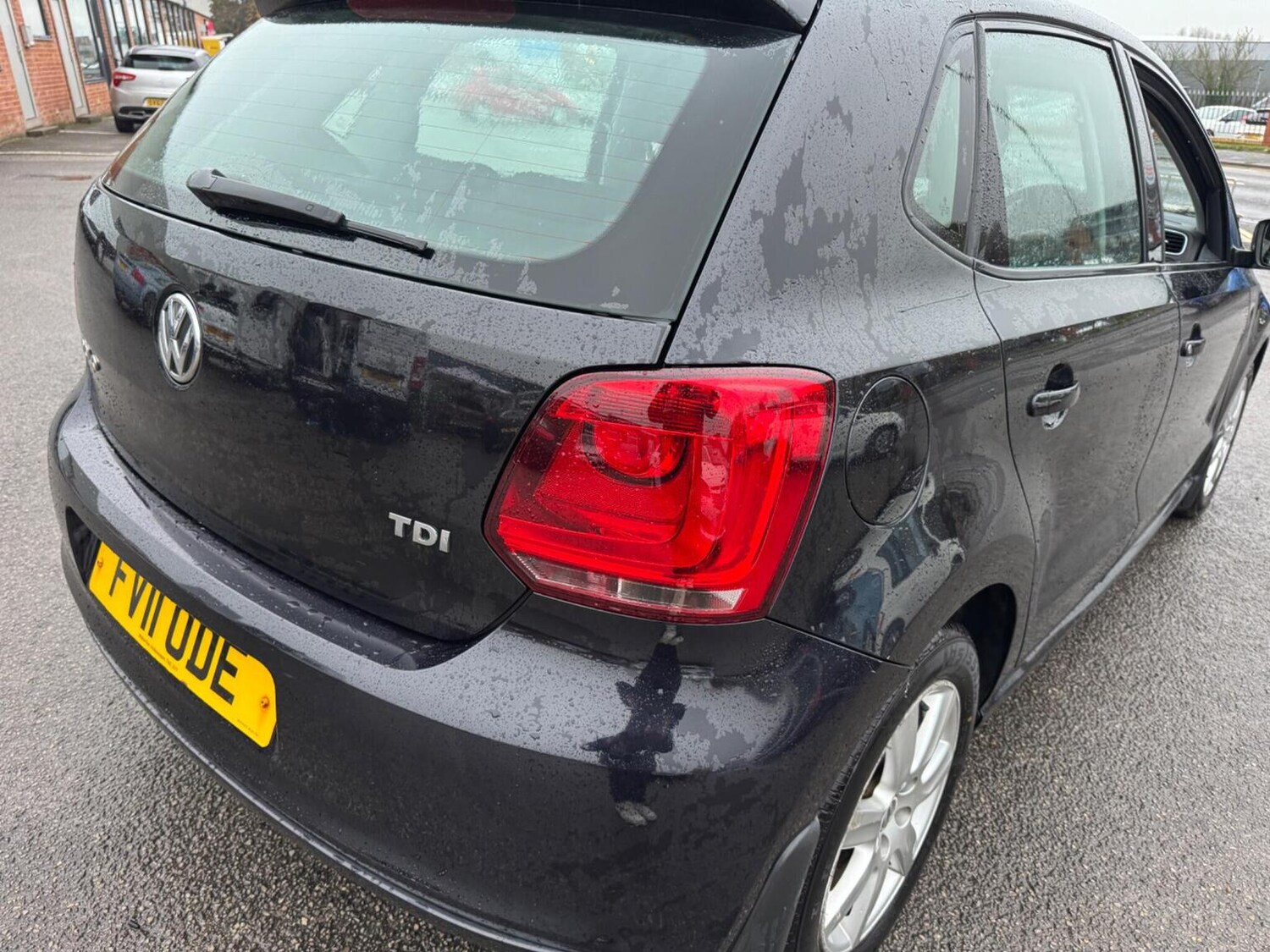 Used Volkswagen Polo 2011 for sale - 76576855: Photo 9