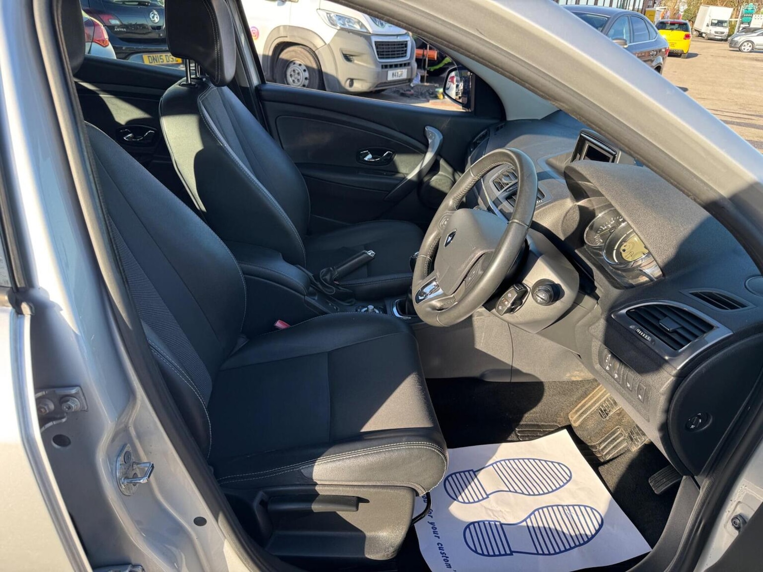 Used Renault Megane 2014 for sale - 76662691: Photo 29