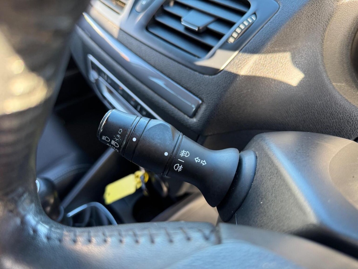 Used Renault Megane 2014 for sale - 76662691: Photo 35