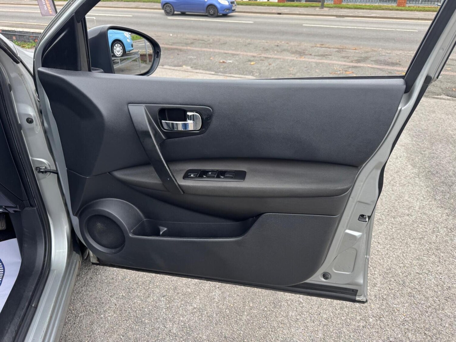 Used Nissan Qashqai 2010 for sale - 76576950: Photo 26