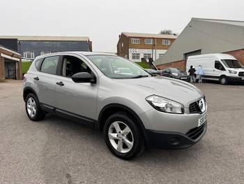 Used Nissan Qashqai 2010 for sale - 76576950: Photo