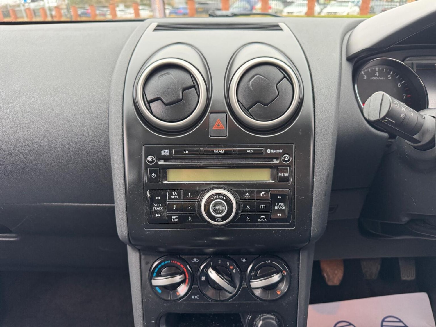 Used Nissan Qashqai 2010 for sale - 76576950: Photo 35