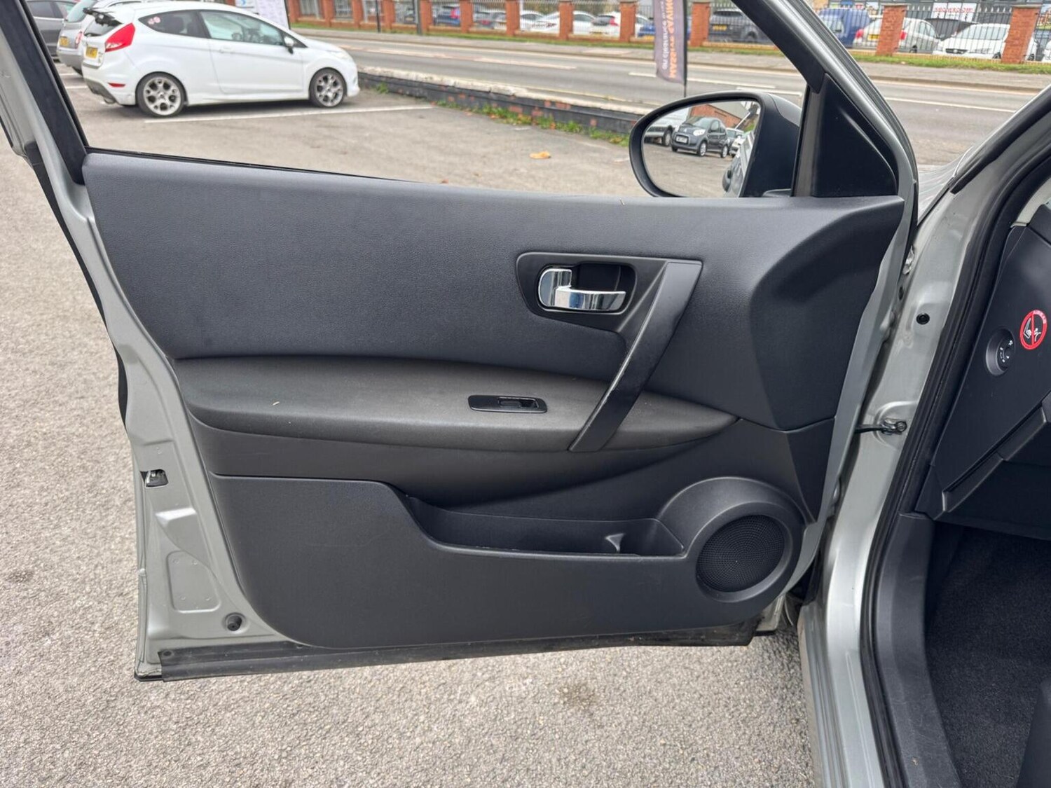 Used Nissan Qashqai 2010 for sale - 76576950: Photo 39