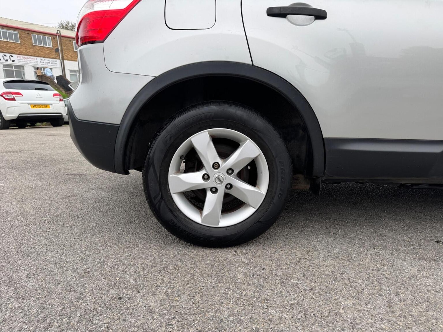 Used Nissan Qashqai 2010 for sale - 76576950: Photo 8