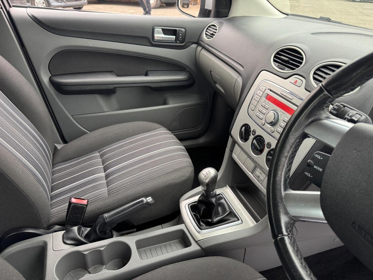 Used Ford Focus 2008 for sale - 76576874: Photo 32