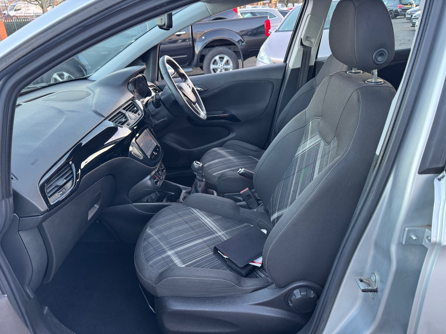 Used Vauxhall Corsa 2015 for sale - 77107900: Photo 39