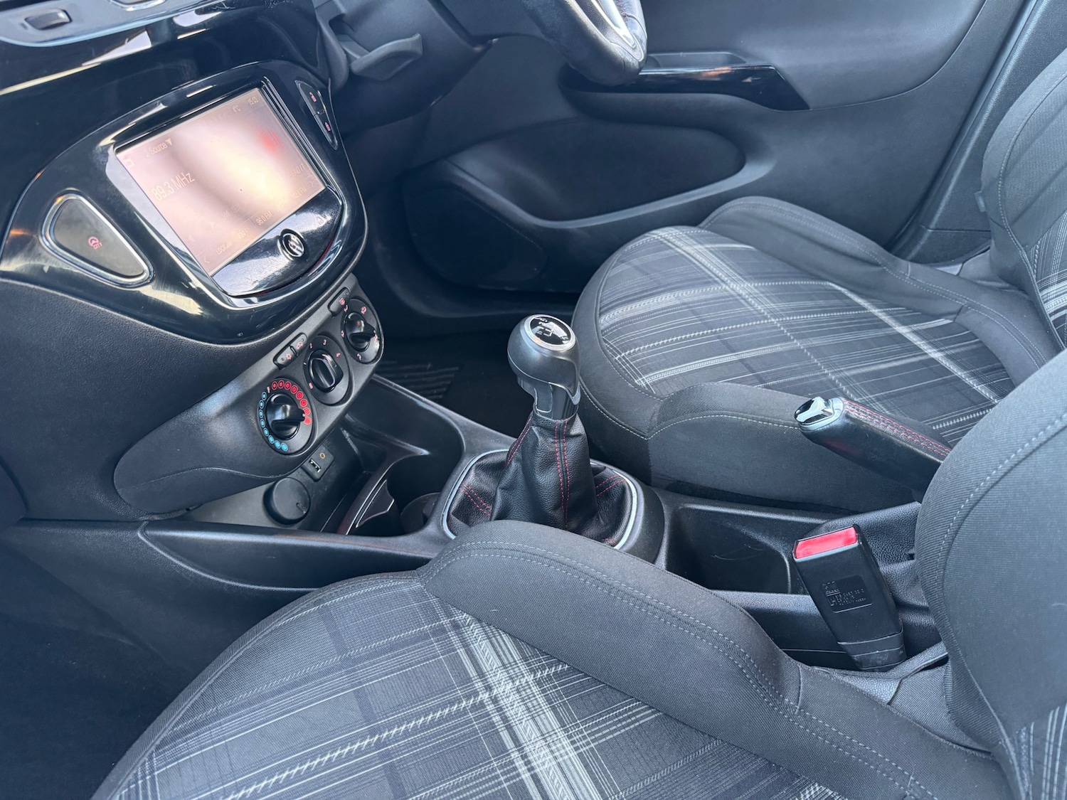 Used Vauxhall Corsa 2015 for sale - 77107900: Photo 41