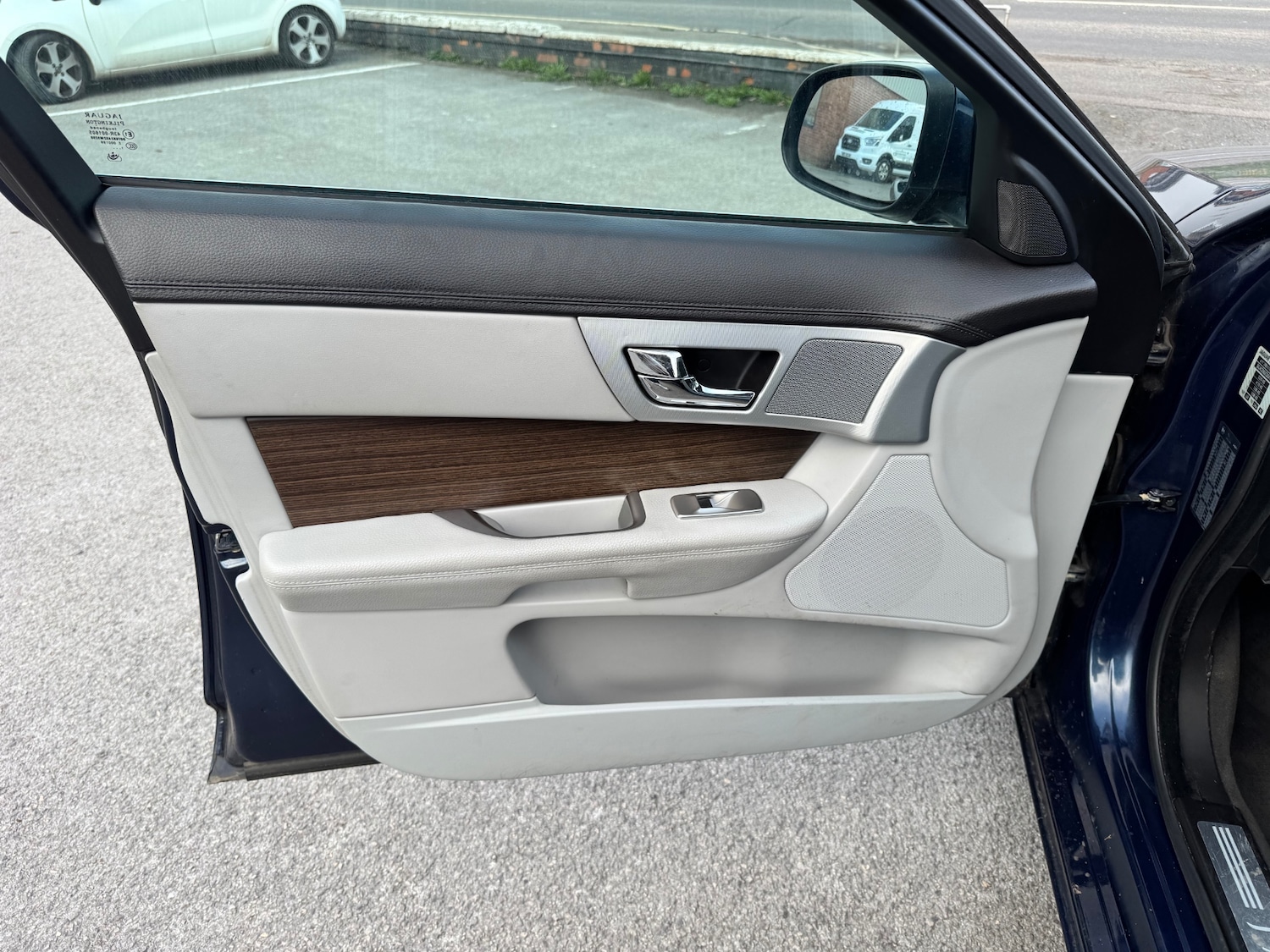 Used Jaguar XF 2012 for sale - 77804613: Photo 17