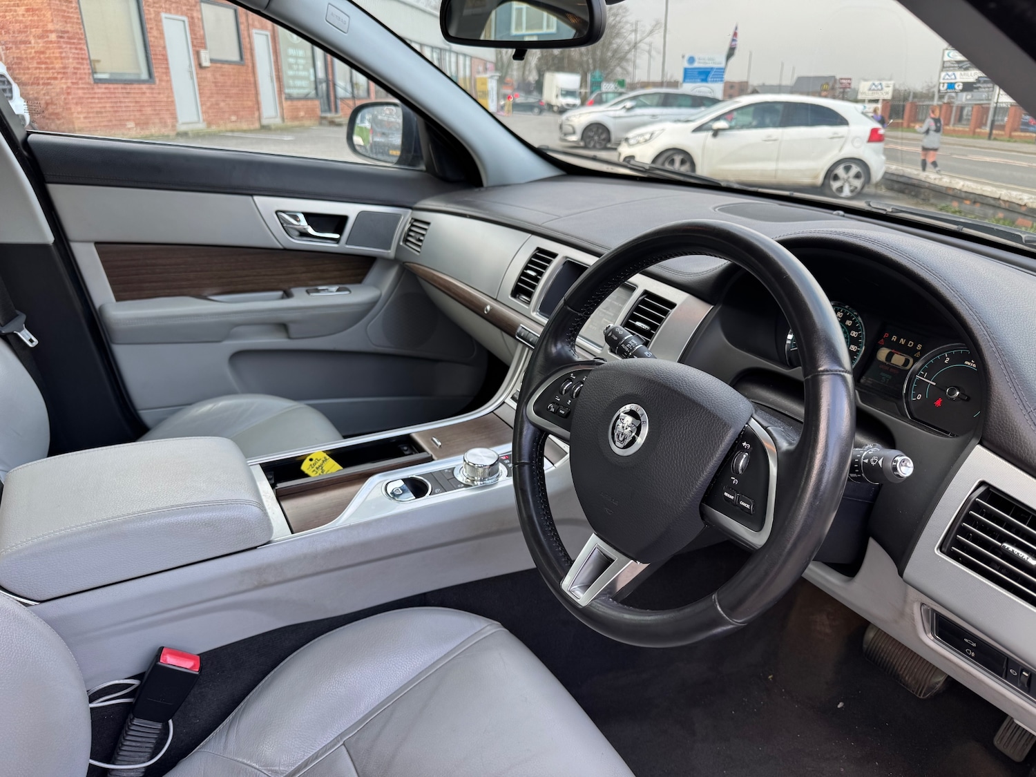 Used Jaguar XF 2012 for sale - 77804613: Photo 9