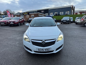 Used Vauxhall Insignia 2015 for sale - 77107896: Photo