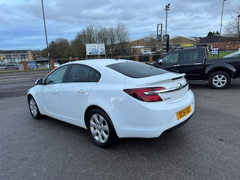 Used Vauxhall Insignia 2015 for sale - 77107896: Photo