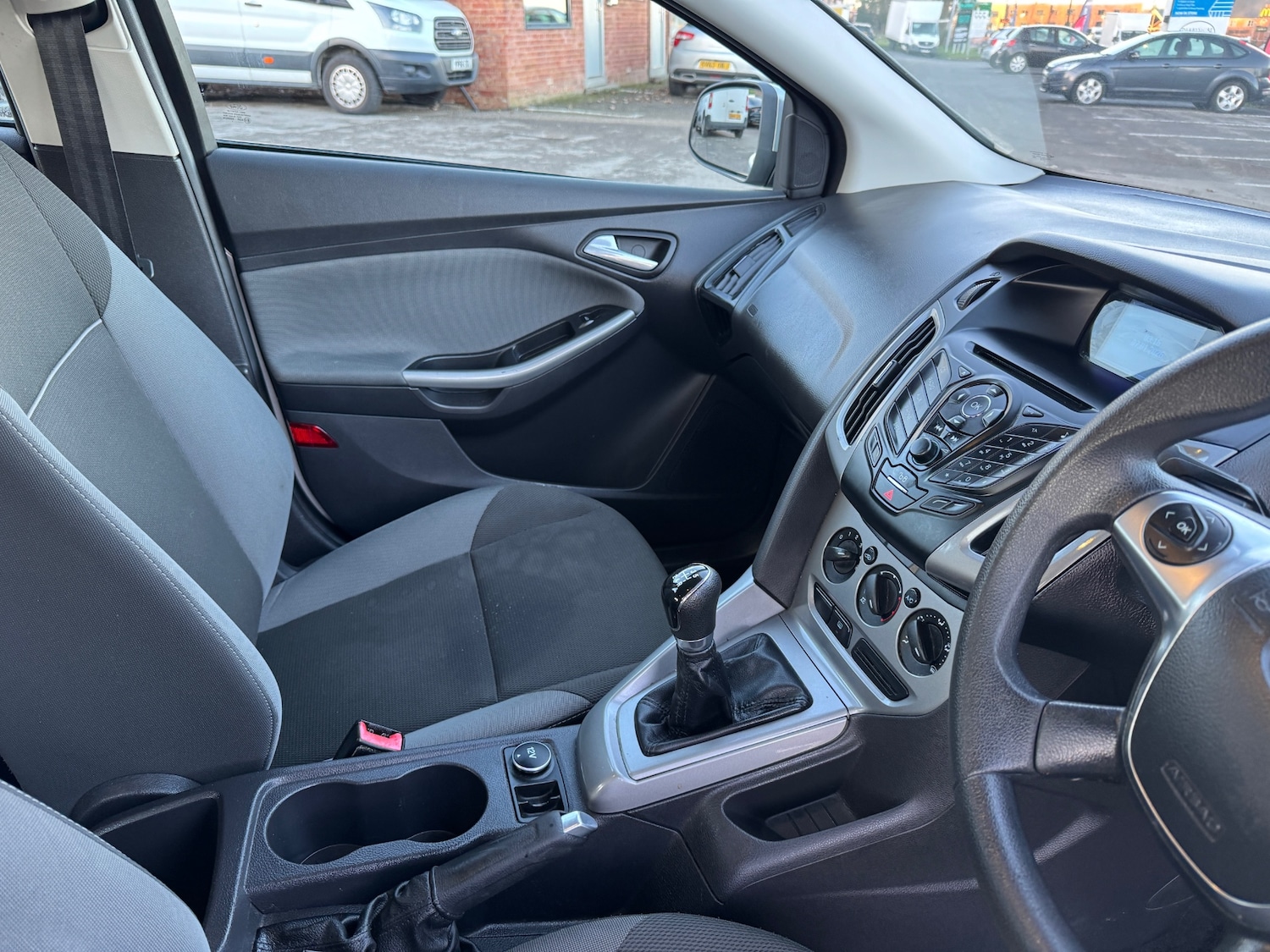 Used Ford Focus 2012 for sale - 77107902: Photo 28