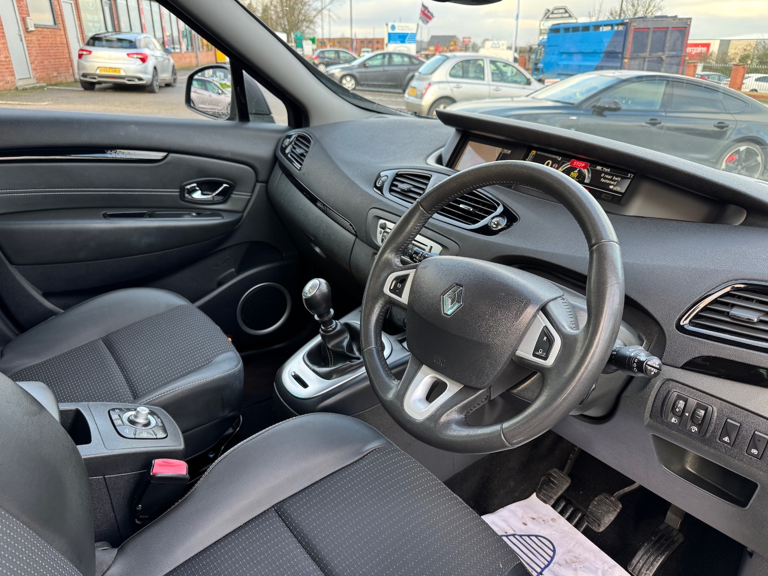 Used Renault Scenic 2012 for sale - 77107907: Photo 11