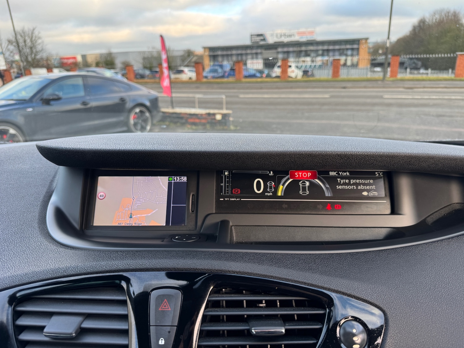 Used Renault Scenic 2012 for sale - 77107907: Photo 14