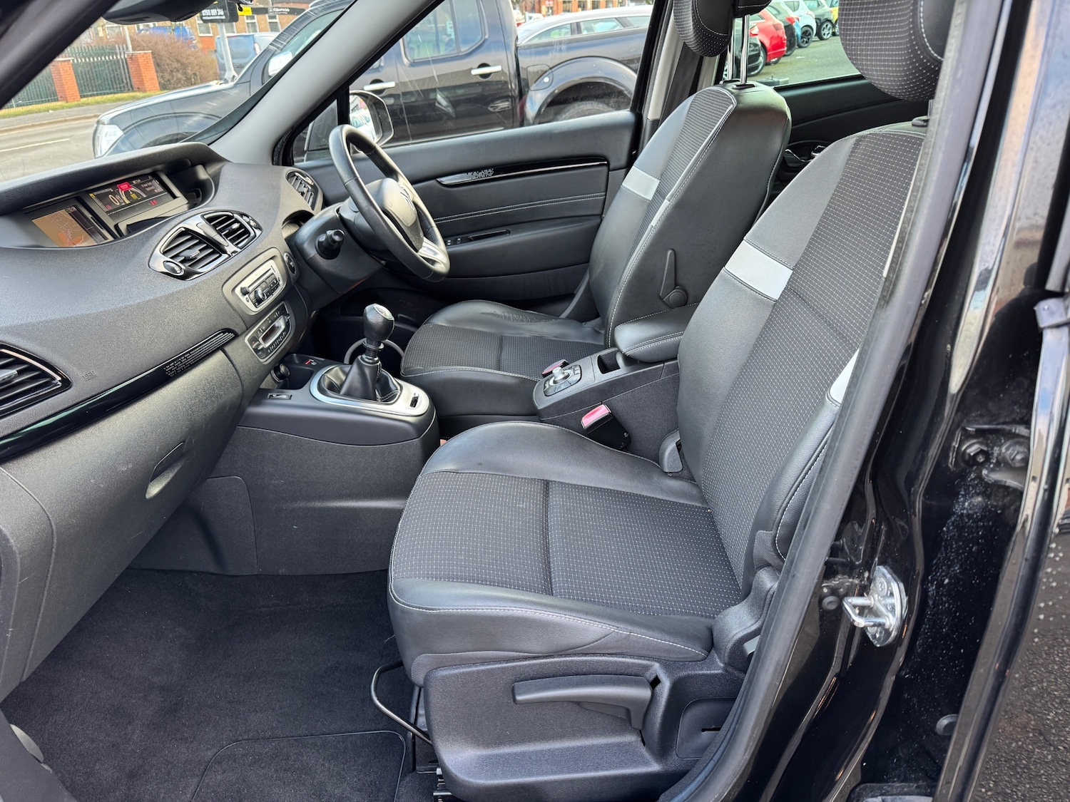 Used Renault Scenic 2012 for sale - 77107907: Photo 18