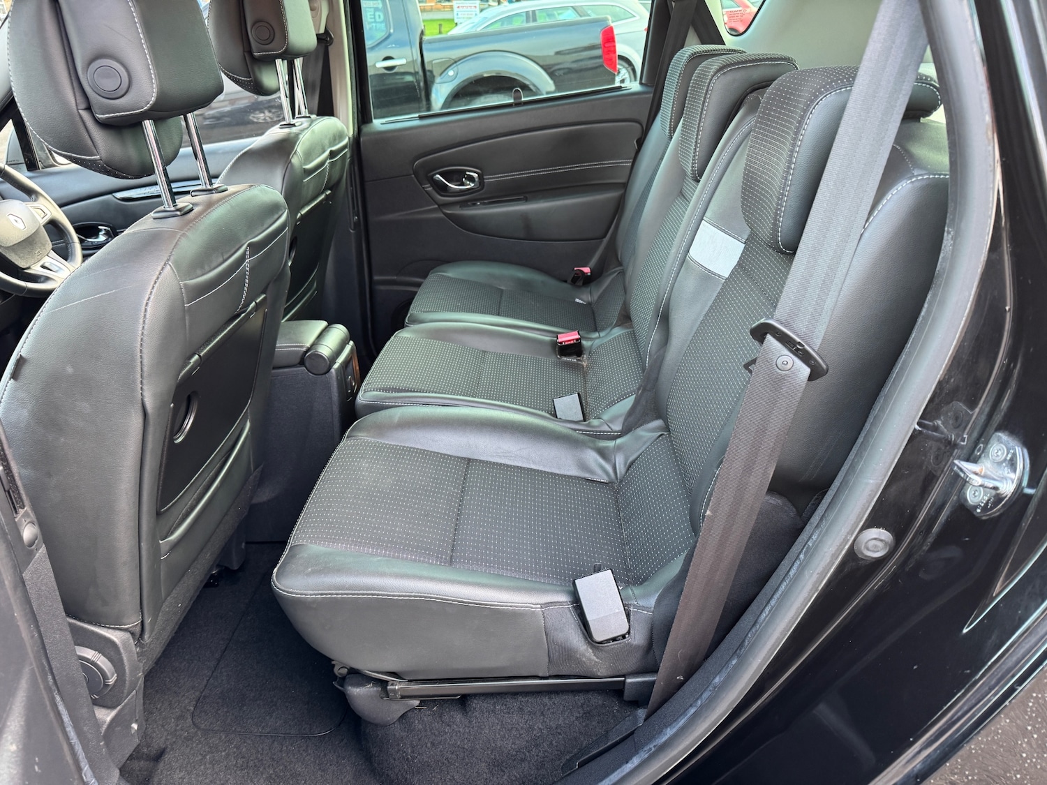 Used Renault Scenic 2012 for sale - 77107907: Photo 24