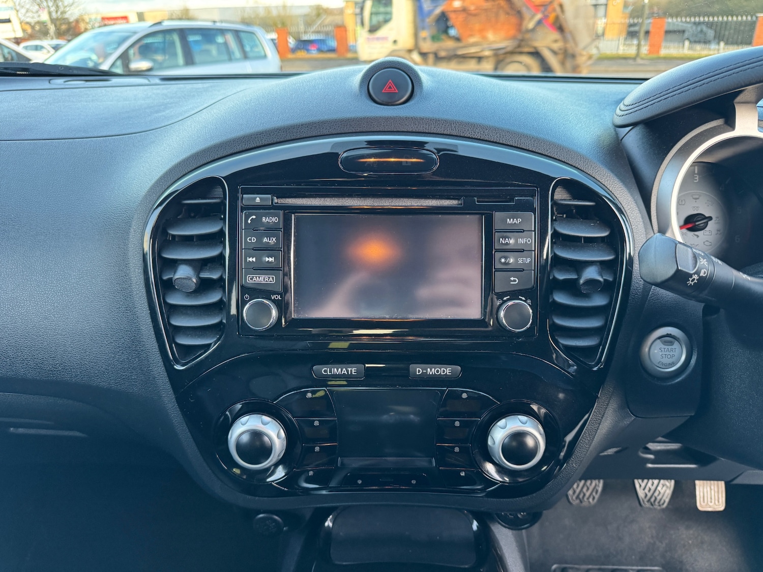 Used Nissan Juke 2016 for sale - 77270612: Photo 19