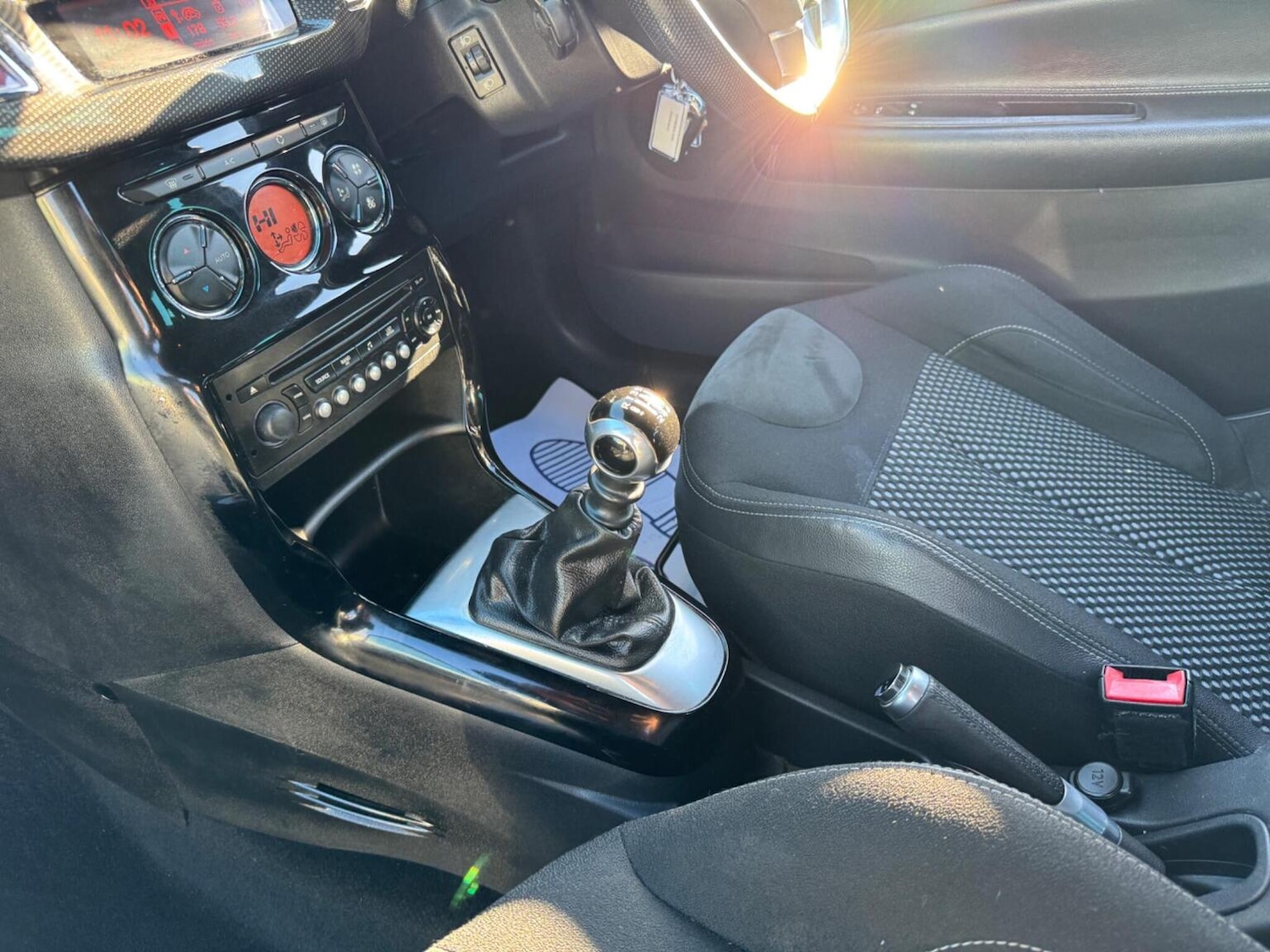 Used Citroen DS3 2010 for sale - 76791515: Photo 38