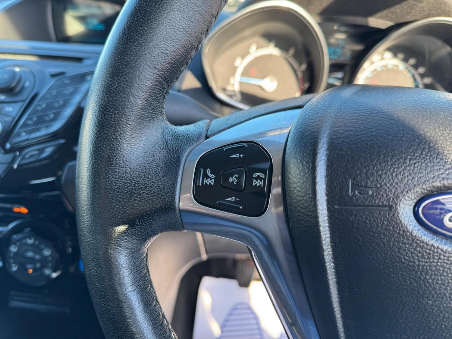 Used Ford Fiesta 2014 for sale - 76662681: Photo 34