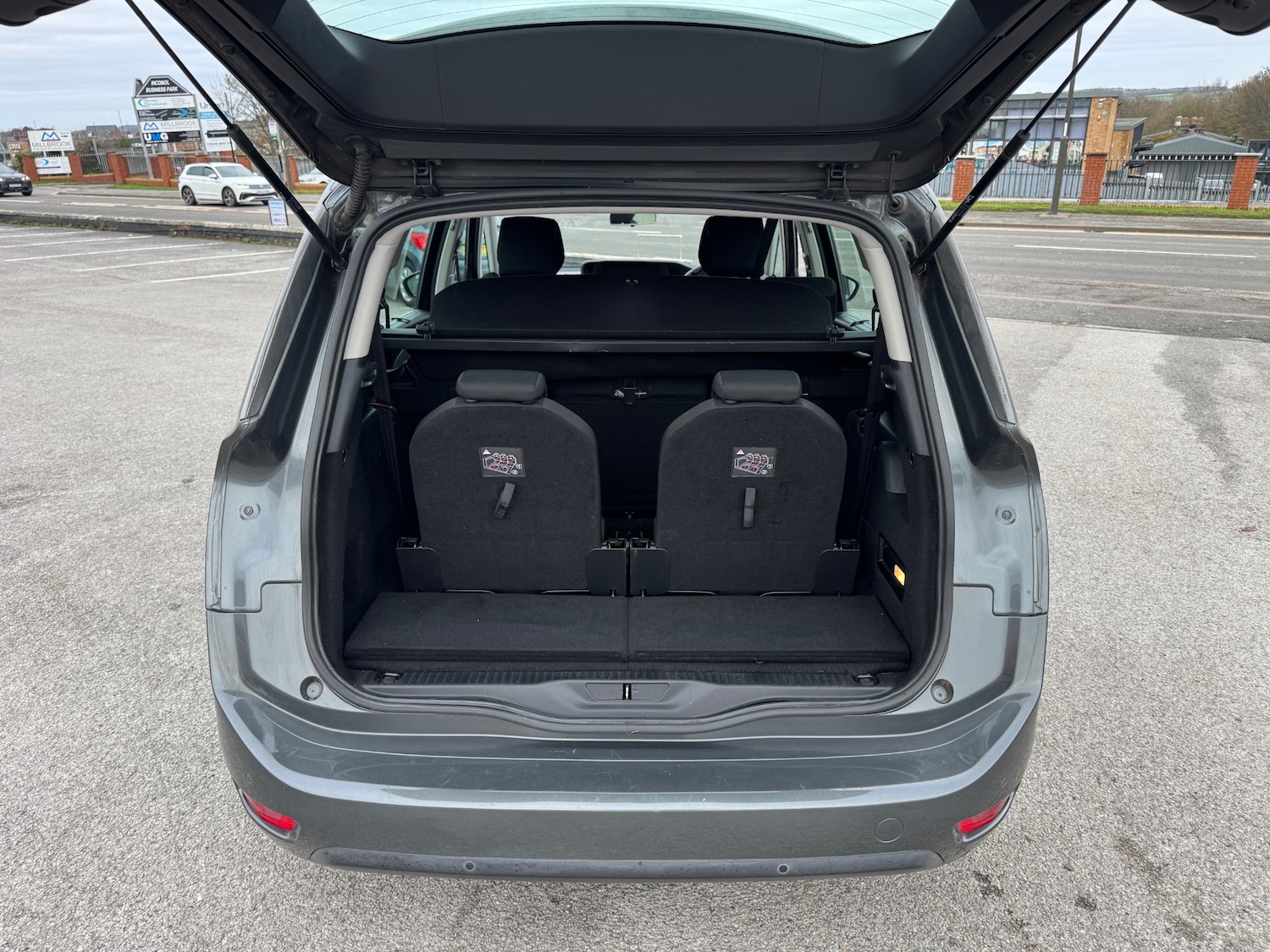 Used Citroen C4 Grand Picasso 2014 for sale - 77053748: Photo 6