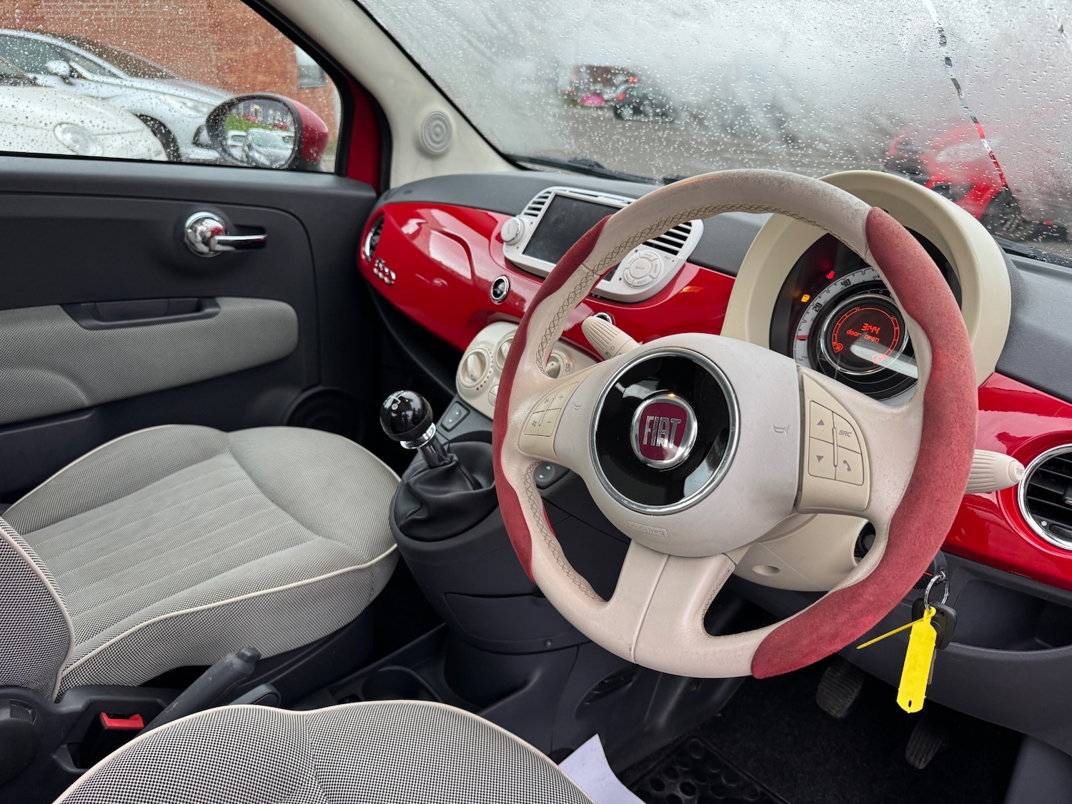 Used Fiat 500 2012 for sale - 77535839: Photo 9