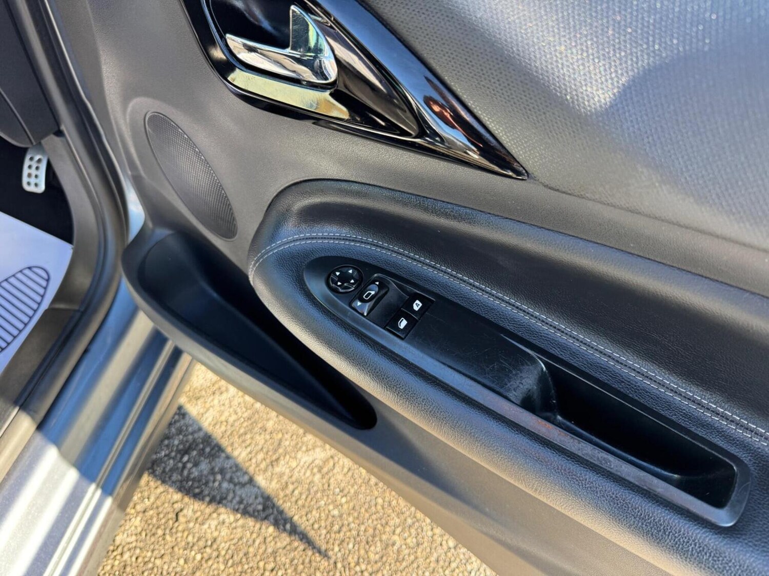 Used Citroen DS3 2010 for sale - 76576852: Photo 24